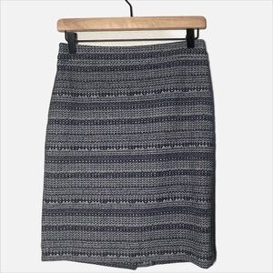 Ann Taylor pencil skirt women blue striped knee length size 2